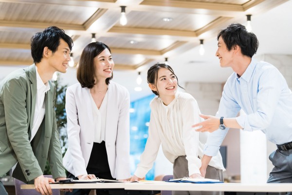 人間性とは？人間性が高い人と低い人の特徴！人間性が高まるポイントを解説サムネイル